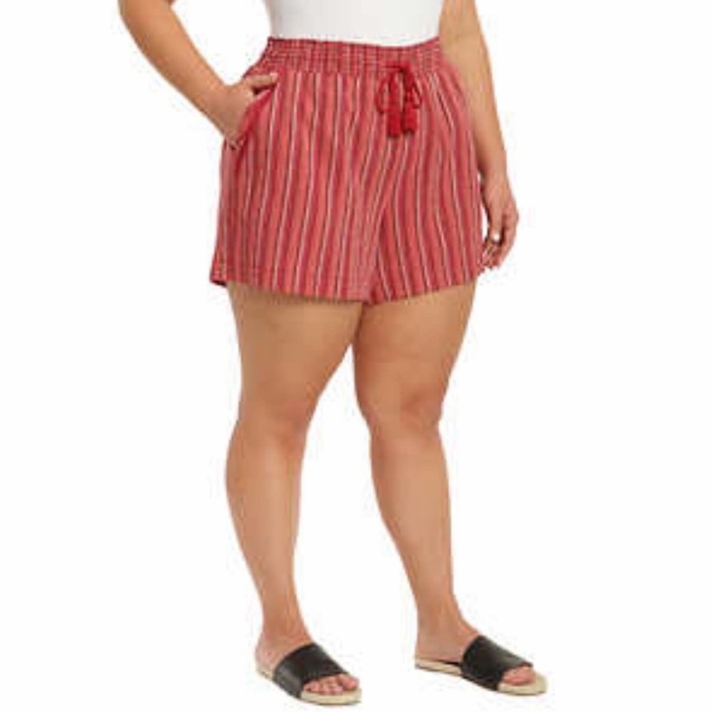 NWT Briggs Women's Linen Blend Short